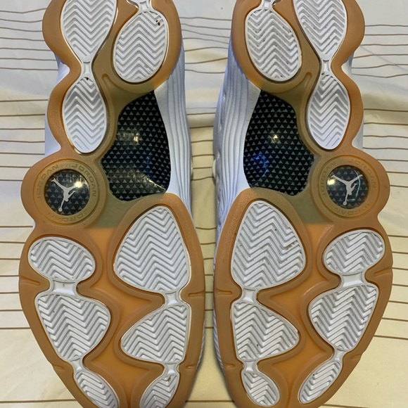 Jordan’s Jumpman Team 2 “white” - Picture 5 of 6